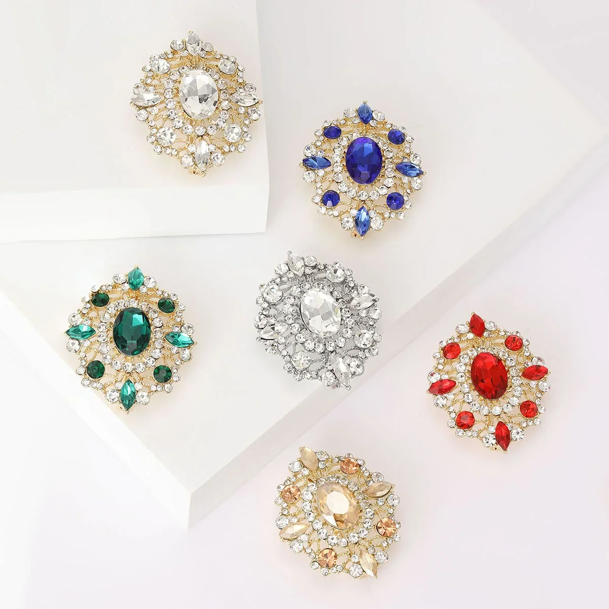Rhinestone Oval Brooches for Women Unisex Crystal Glass Pins Banquet Party Backpack Gifts Jewelry Accessories