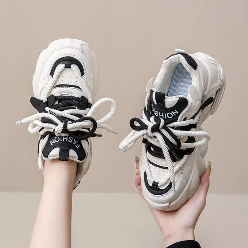 

Women's Korean Style Dad Shoes 2025 Autumn Student Sports Casual Versatile Running Shoes Bestseller