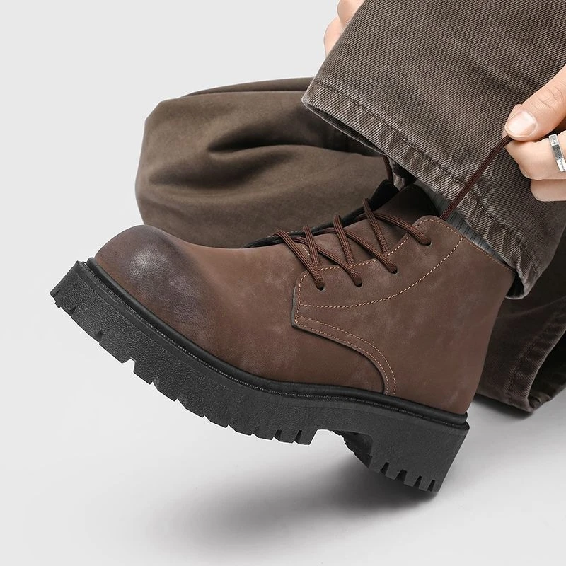 Men High Top Work Boots British Vintage Style Thick Sole Outdoor Hiking Shoes Casual Lace Up Yellow Boots Summer New