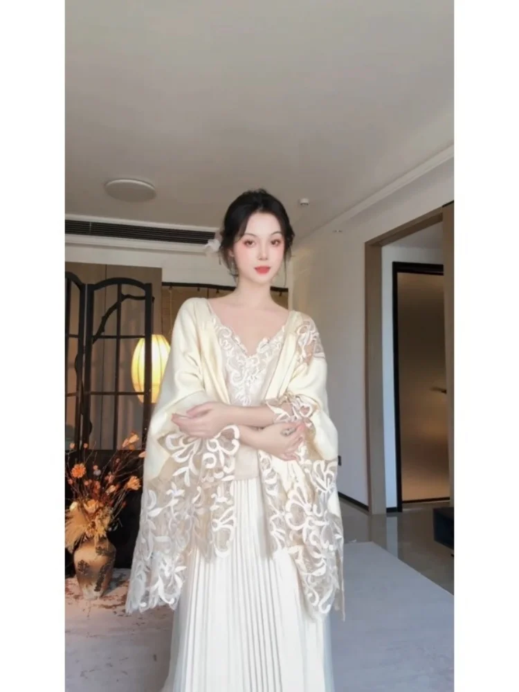 

Ele Кружевной шило-кардиган с вышивкой, женский элитный сенсорный легкий роскошный красивый ленивый корейский свободный крой Lo...