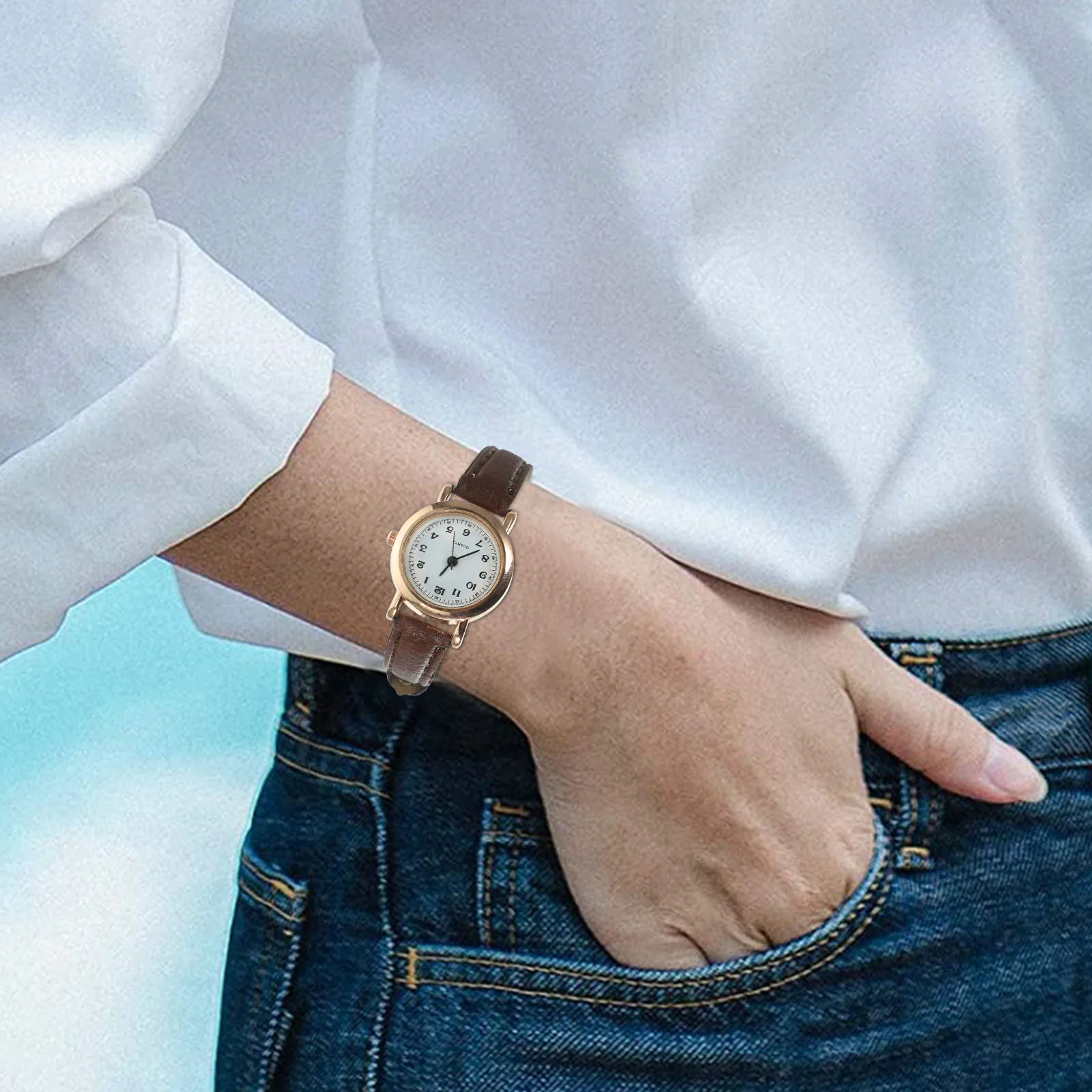 

Elegant Stylish Small Table Digital Face Brown Leather Women Simple Watch Quartz Wristwatch For Girls Ladies Students