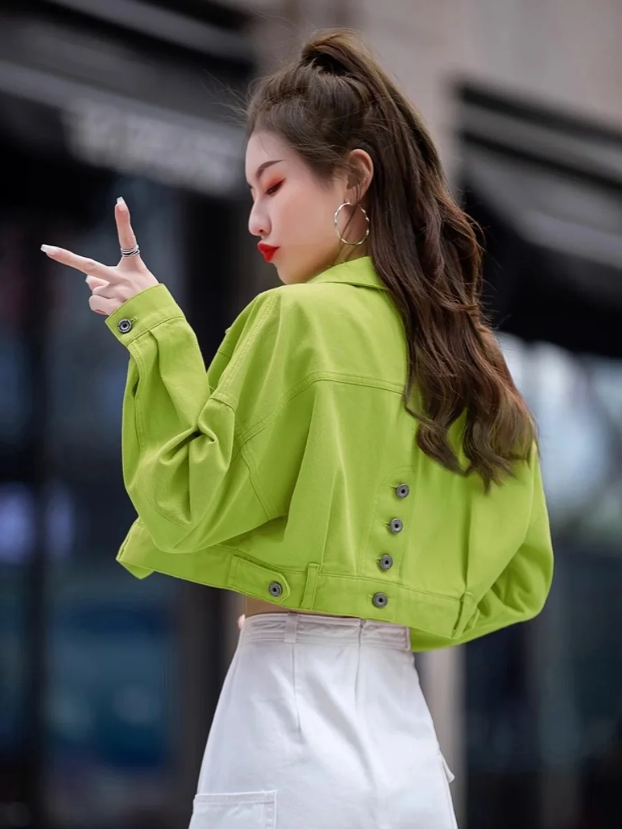 

Petite Friendly Cropped Denim Jacket for Women Spring Autumn Long Sleeve Oversized Elevated Light Blue Short Denim Top Outerwear