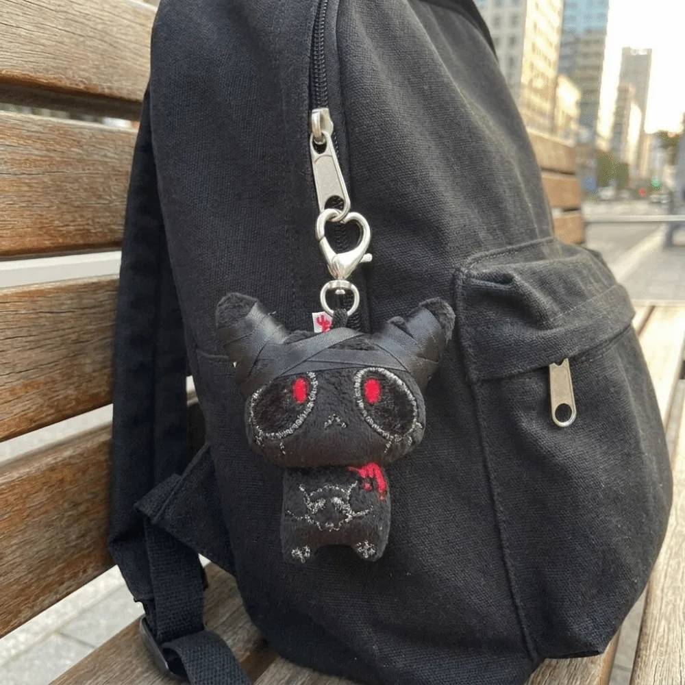 Fashion Creepy Bloody Ghost Plush Keychain Unisex Dark Creative Scary Accessories Soft Black White Halloween Bag Pendant Daily
