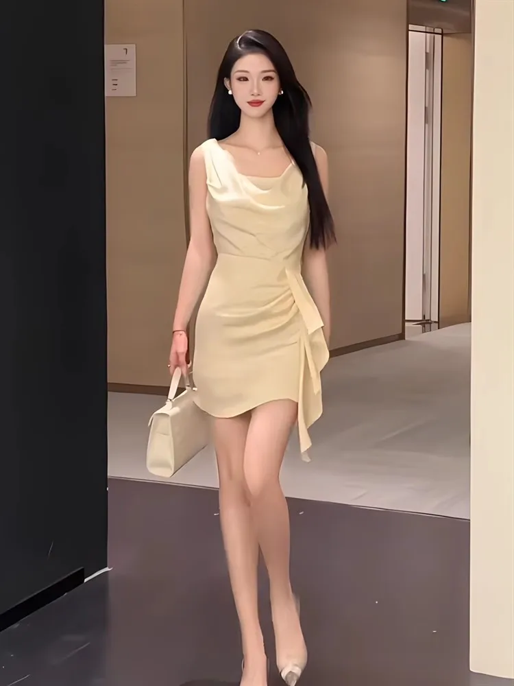 フランスのセクシーなサテンホルターネックドレス レディース 夏新作 ミニ丈Aラインショートスカートデザイン ノースリーブ エンパイアウエスト ガウン レディースドレス