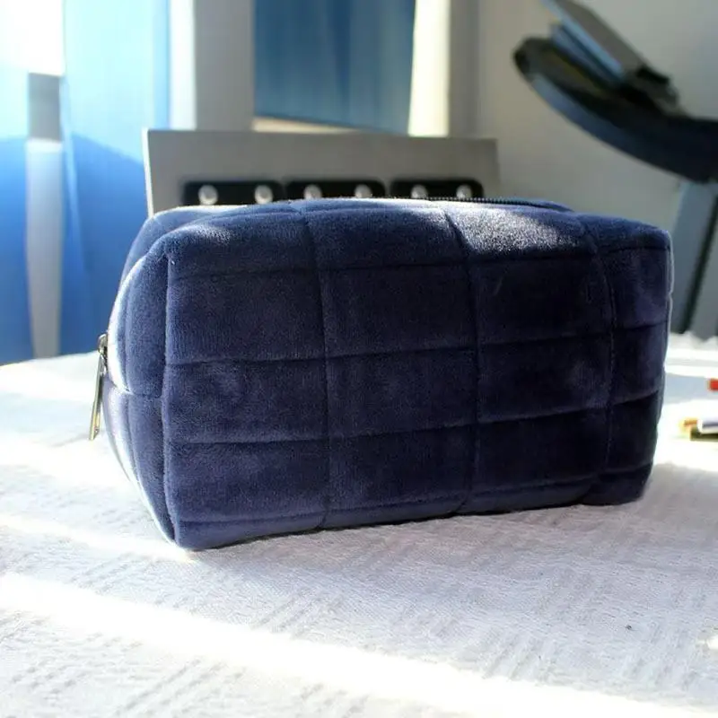 Cute Fur Makeup Bag For Women Zipper Large Solid Color Cosmetic Bag Travel Make Up Toiletry Bag Washing Pouch Plush Pen Pouch