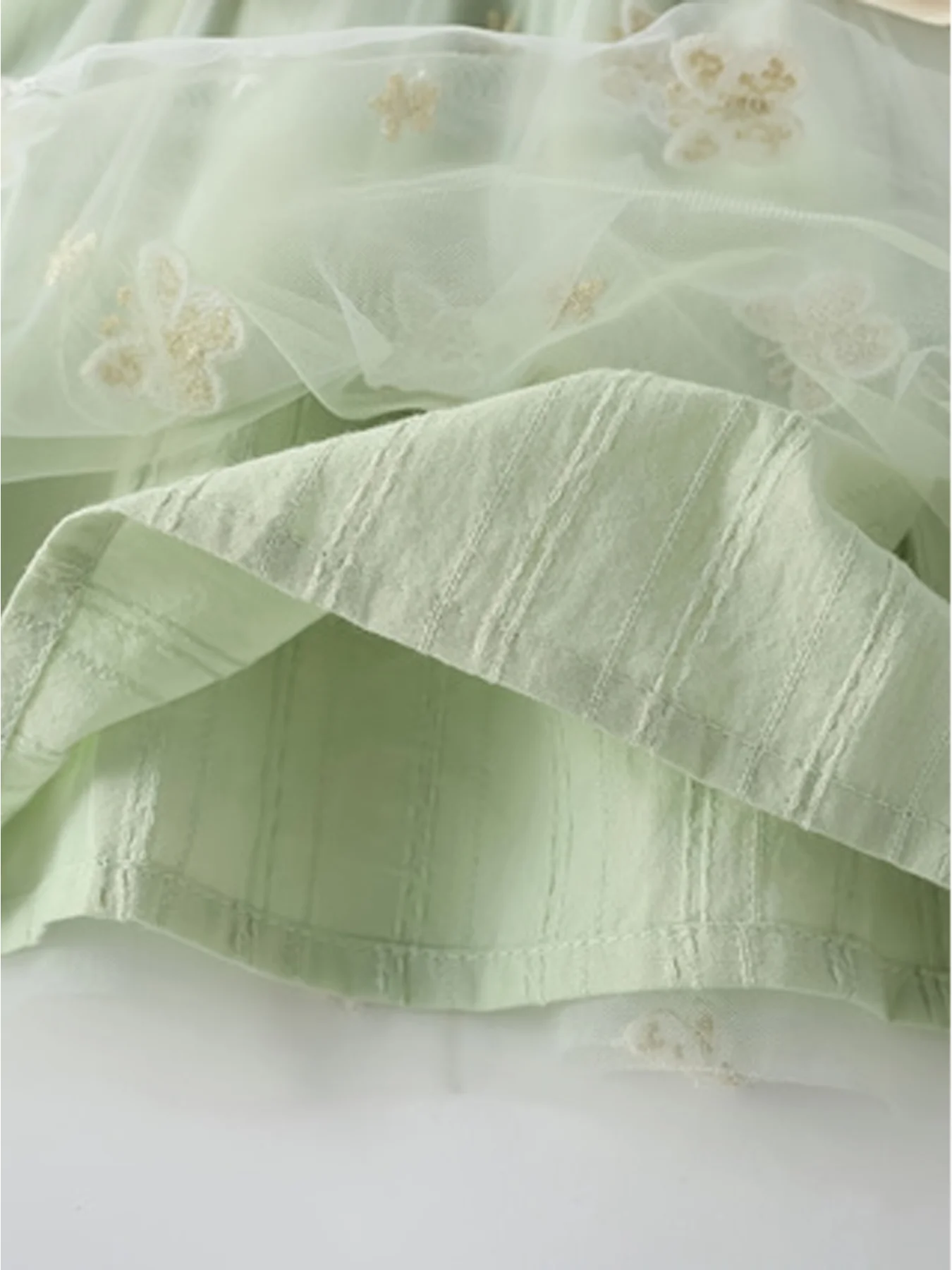 Baby-Mädchen-Kleid mit Schleife, grünen Flügelärmeln, Mesh, frisches Mädchen-Trägerkleid, Prinzessinnenkleid, zweiteiliges Set, Frühlings- und Sommerkleid – Detail 9