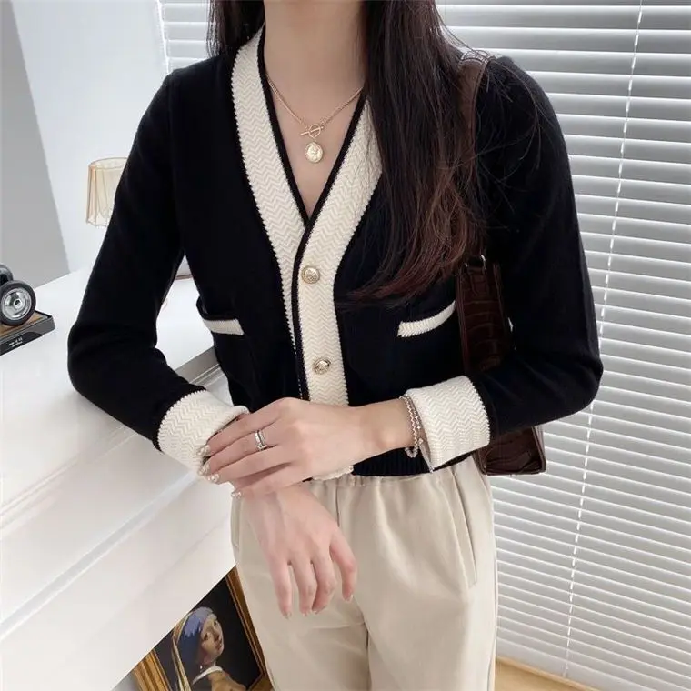 Maglione a maniche corte allentato monopetto con scollo a v 2022 nuovo Cardigan lavorato a maglia primaverile e autunnale da donna