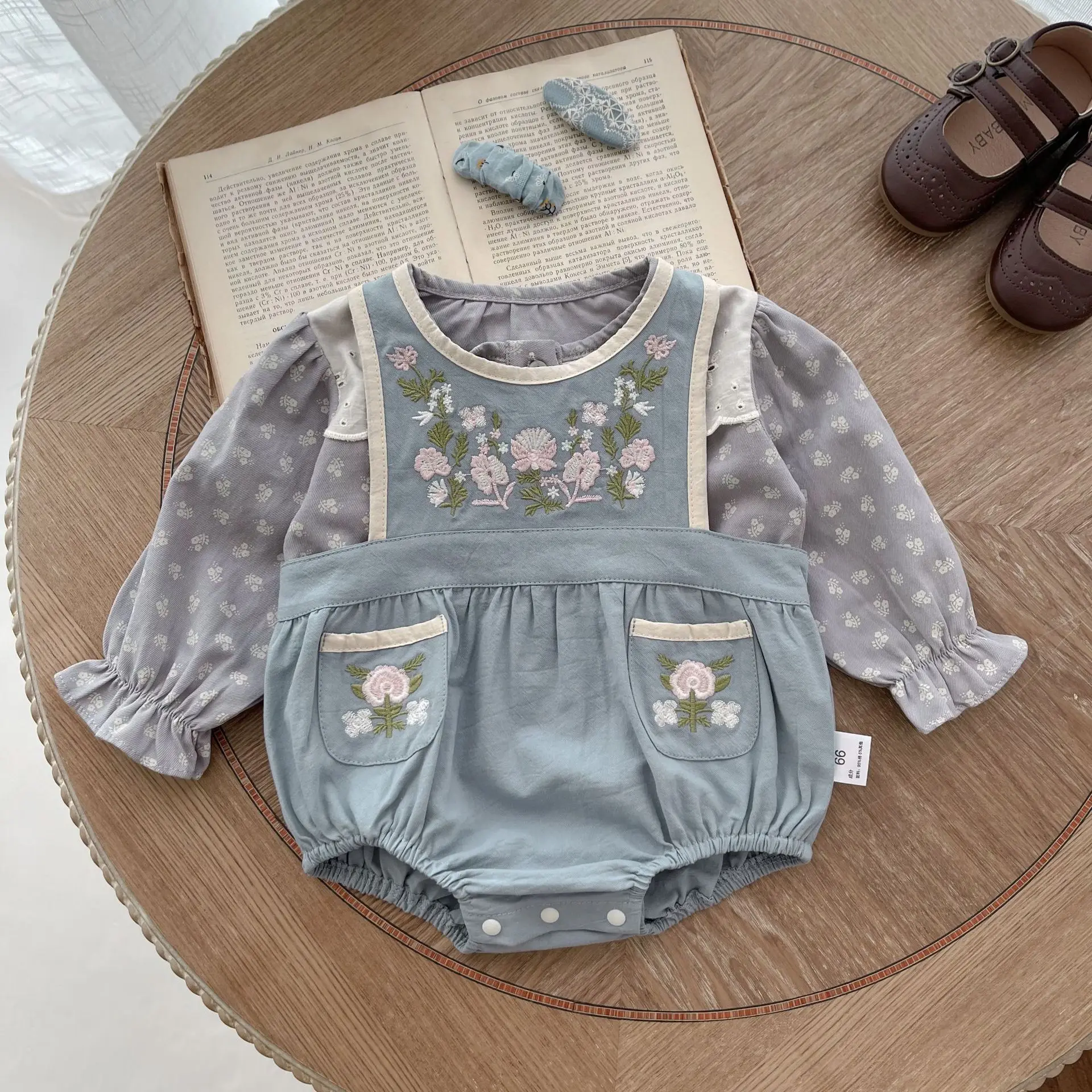 

Spring and Autumn Infant Embroidery Double Pocket Sleeveless Vest Romper for Boys and Girls baby onesie baby girl romper