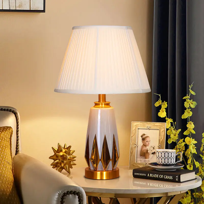 

Bedroom bedside lamp Wedding room table lamp Wedding lamp Wedding decoration supplies Ceramic Nordic modern new Chinese light lu