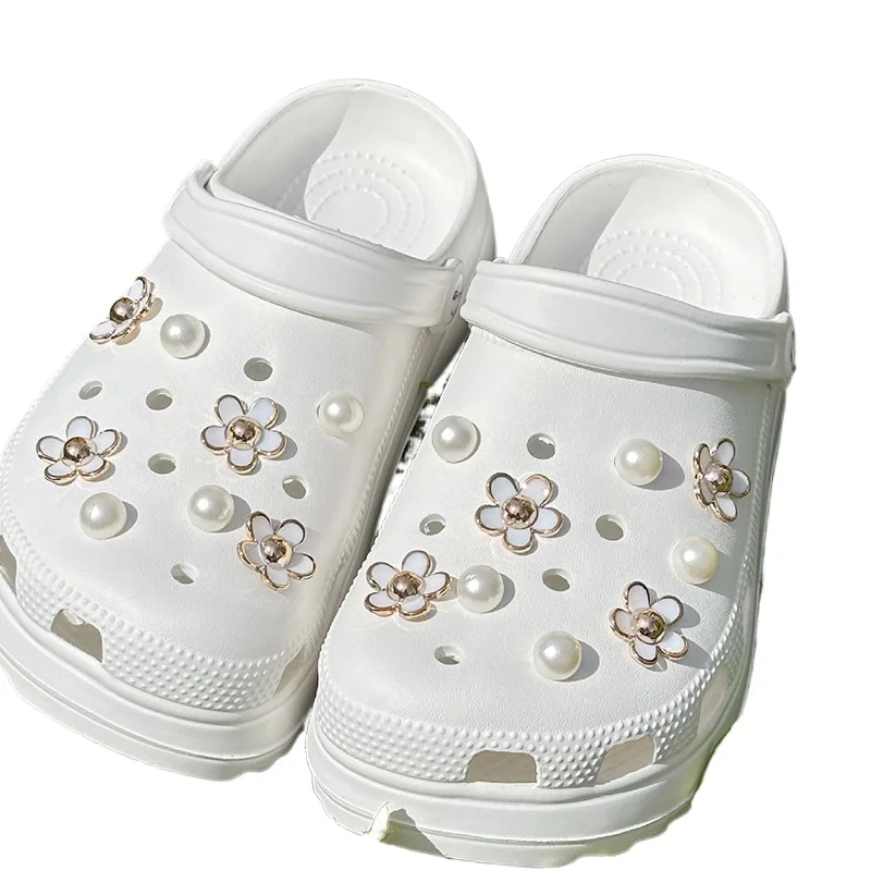 18PCS Fashion Shoe Charms Set Accessories Hole Shoe Buckle Summer Cute Pearl Daisies 3D Shoes Decorations for Bogg Bag Gift image 6