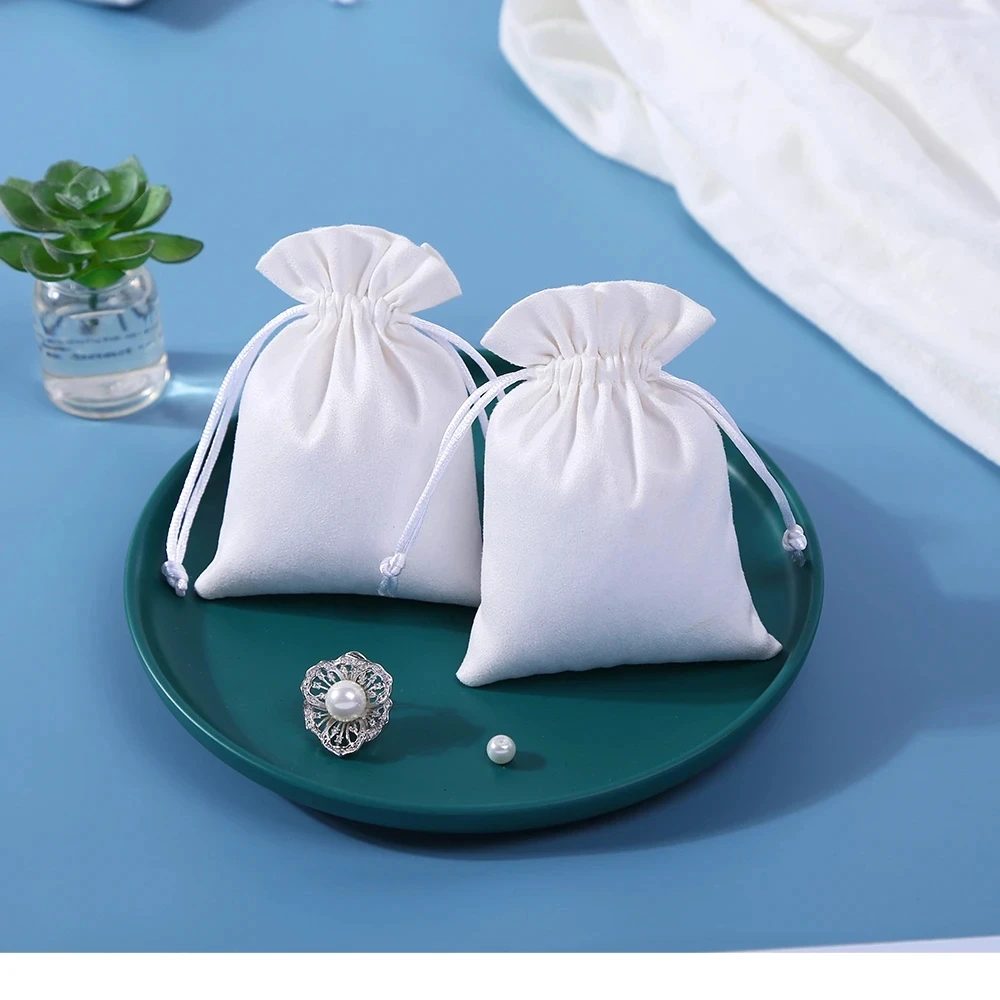 50 White Flannel Velvet Gift Bag 7x9cm 8x10cm 9x12cm 10x15cm Makeup Jewelry Drawstring Pouch Cute Wedding Drawstring Pouches