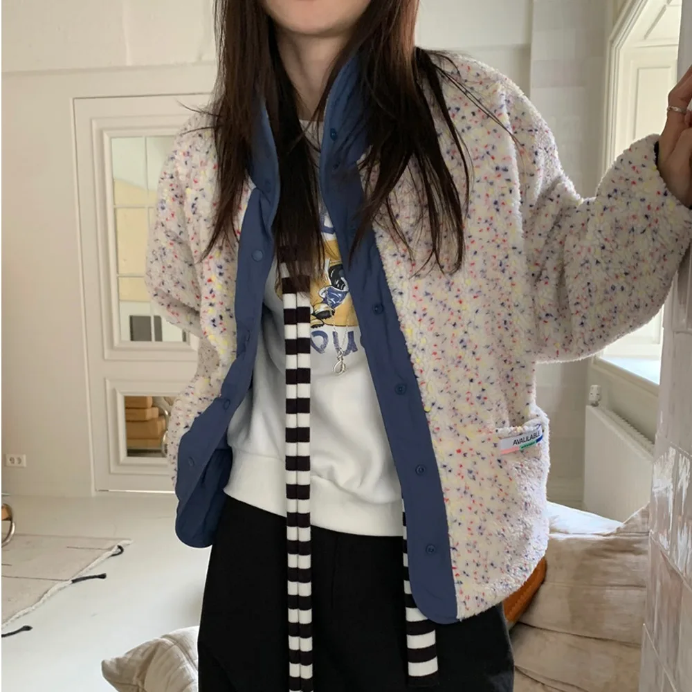 

Женская повседневная свободная куртка из меха ягненка, осенне-зимняя двусторонняя одежда, теплый топ в горошек с маленькой этикеткой для поездок на работу