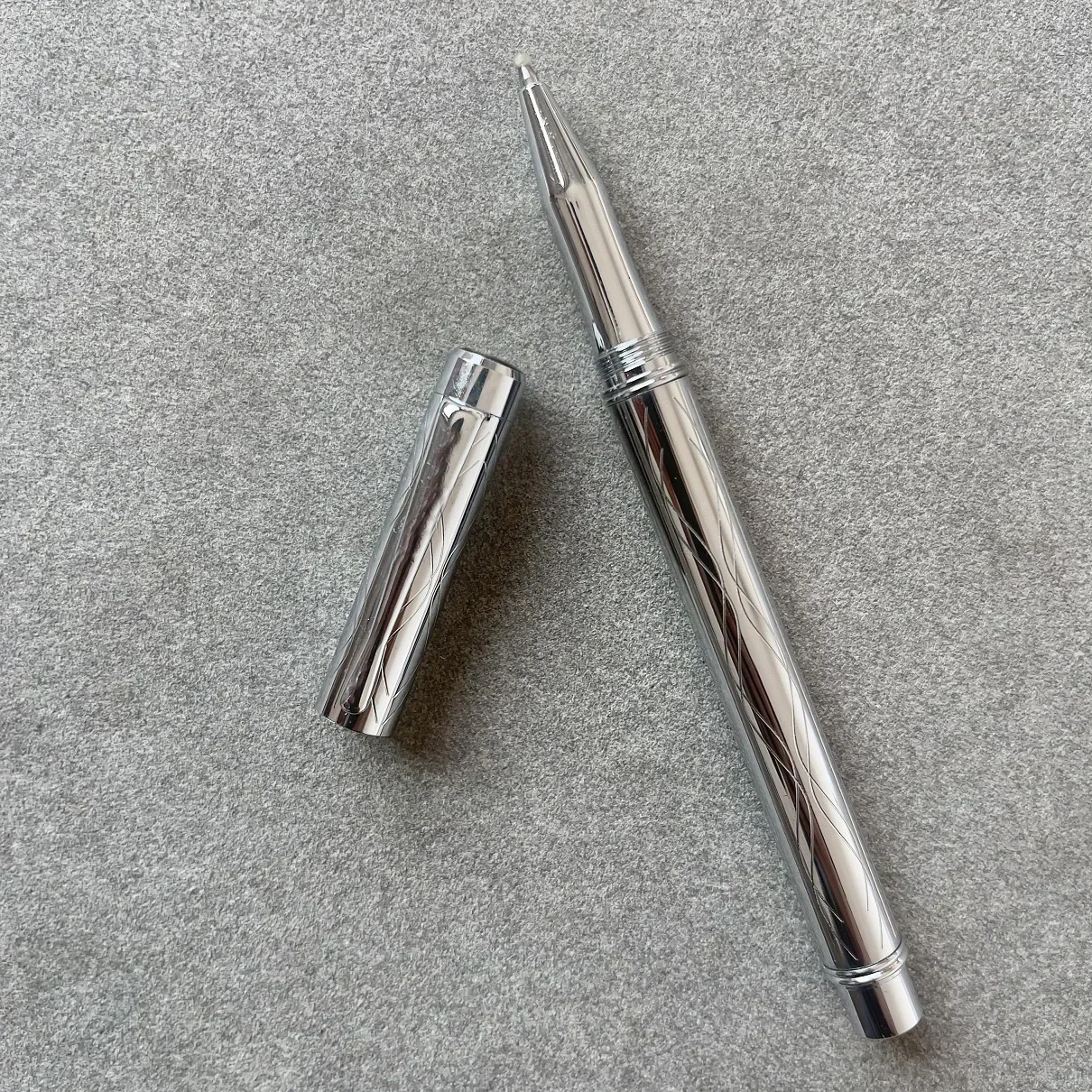 طبعة محدودة فاخرة همنغواي توقيع الكتابة القلم قلم الكرات الدوّارة شعار القلم