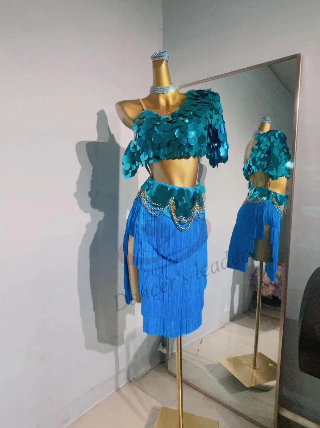 Robe de Costume de scène de danse latine, haut de gamme, personnalisé, compétition internationale, Costume de compétition de danseuse, Tasser rond brillant