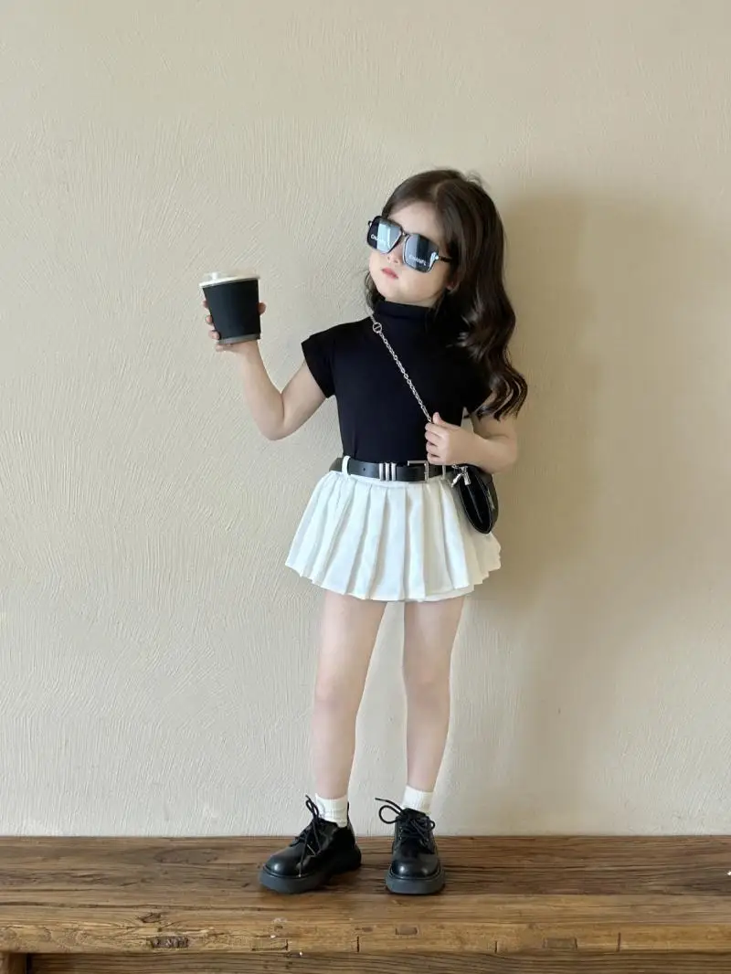 Baby girl summer outfit set new children's short sleeved T-shirt pleated skirt short skirt two-piece set Korean