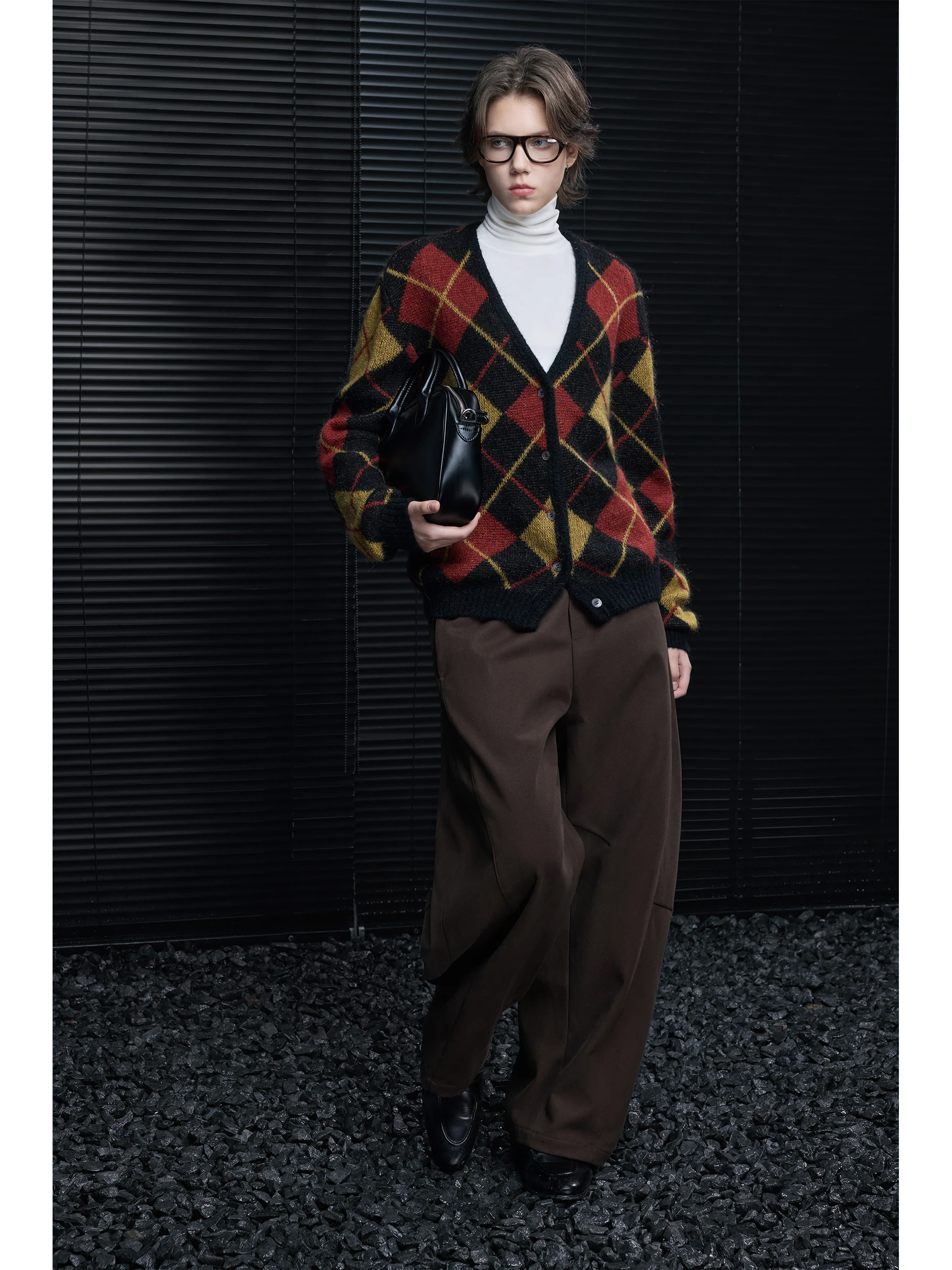 

Loose V-Neck Plaid Wool Knit Sweater Women's Autumn Winter New Style Lazy Fashion High-End Feel Street Style Pure E-commerce