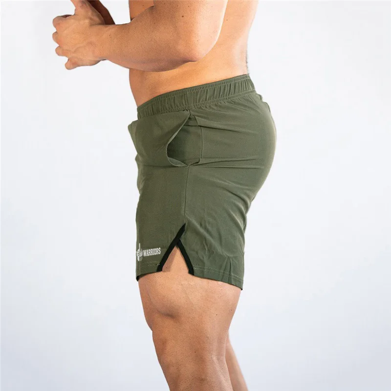 Men Running short Polyester Quick Dry Breathable Gym Fitness Workout Pumping iron With Pockets Elastic Waist Side Split Athletic