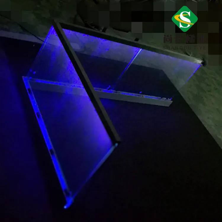 Customization Wonderful Wooden Steps Stair with Nice Led Light Stair Treads