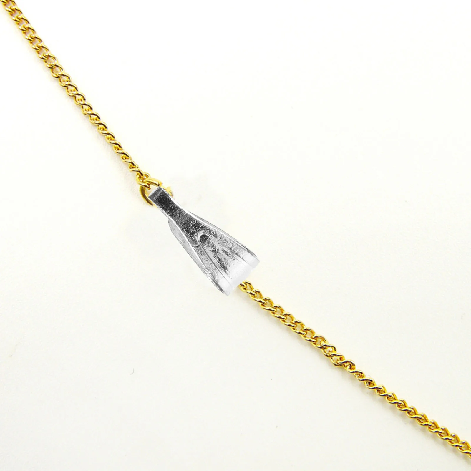 

200pcs Necklace Pendant Clasp Pinch Clip Iron Charm Connector Bail Golden 2x6mm DIY Jewelry Making Accessories Lobster Clasps