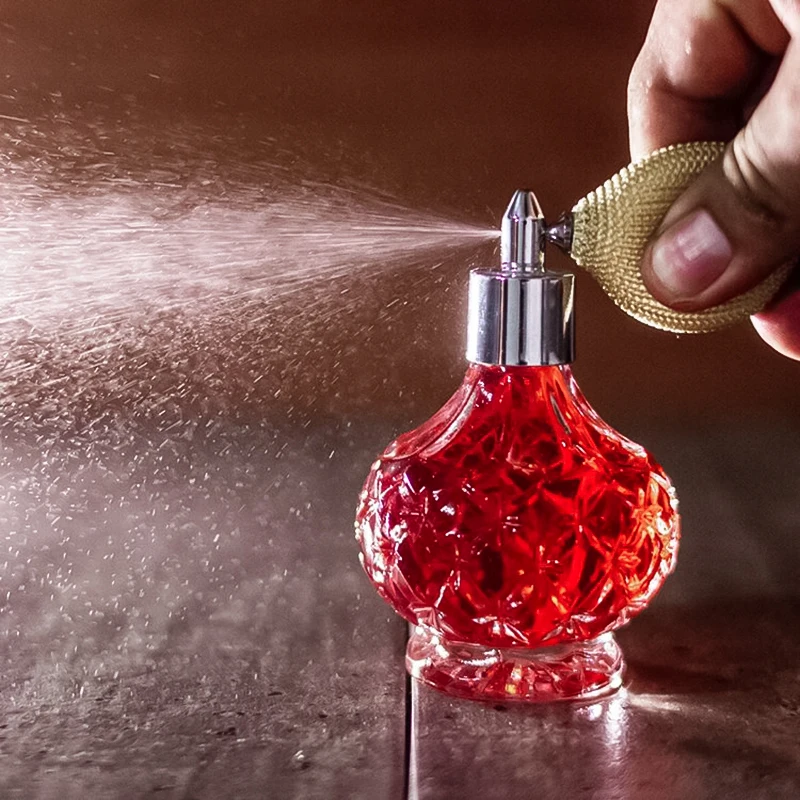 100ml Crystal Art Vintage Style Empty Refillable Perfume Atomizer Long Tassel Spray Bitter Bottle With Air Bag