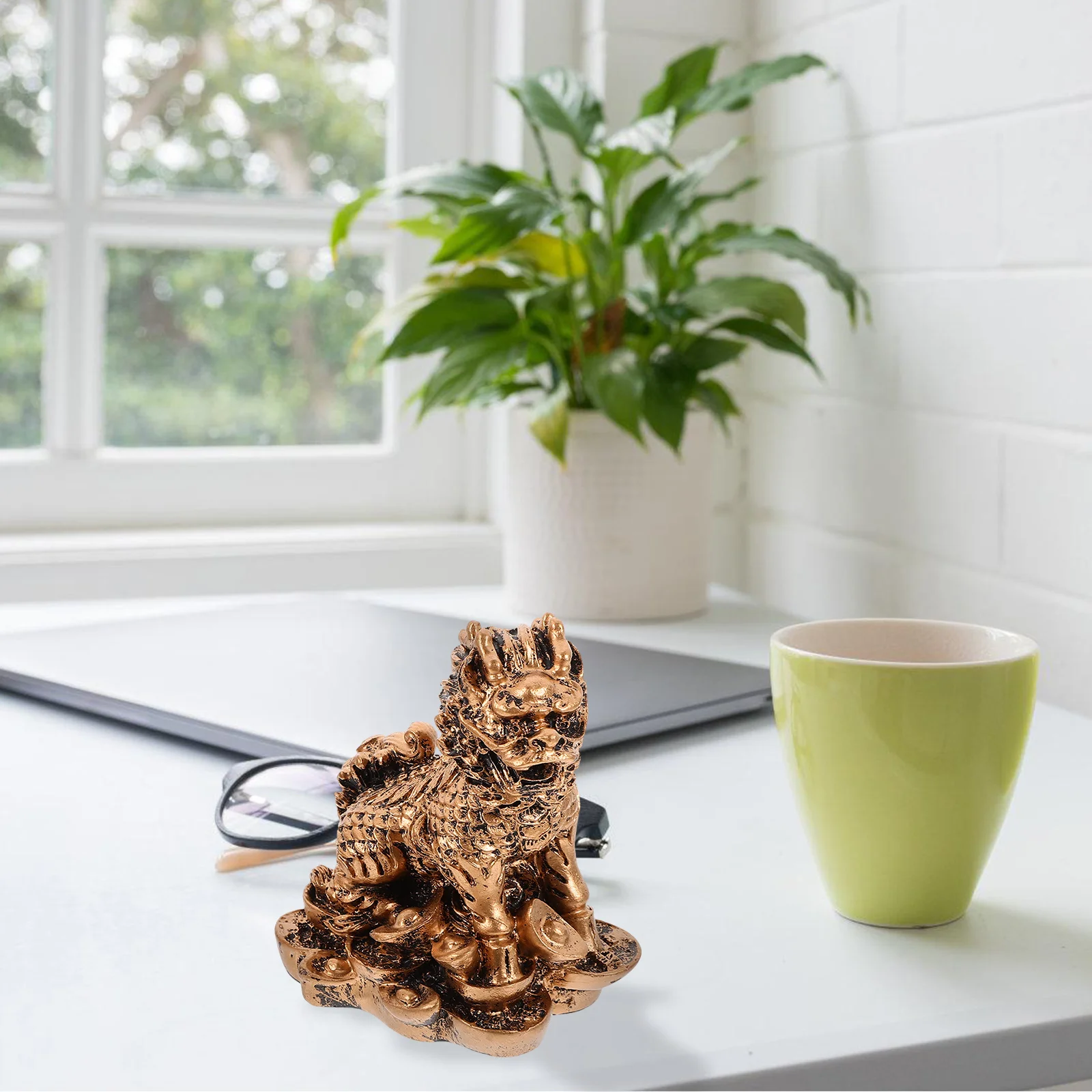 

1Pair Resin Kylin Ornament Lightweight Flat Bottom Excellent Decorative Effect Indoor Outdoor Use Table Figurines