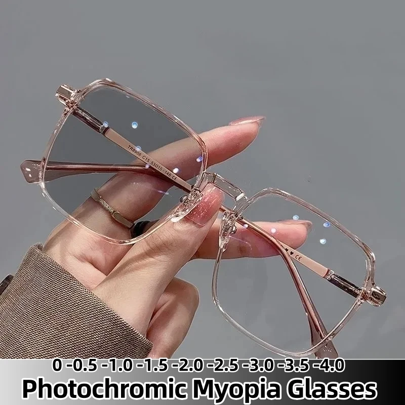 

New Fashion Photochromic Myopia Glasses Men Women Color Changing Eyeglasses Anti UV Sunglasses Luxury Short-sighted Eyewear -2.5