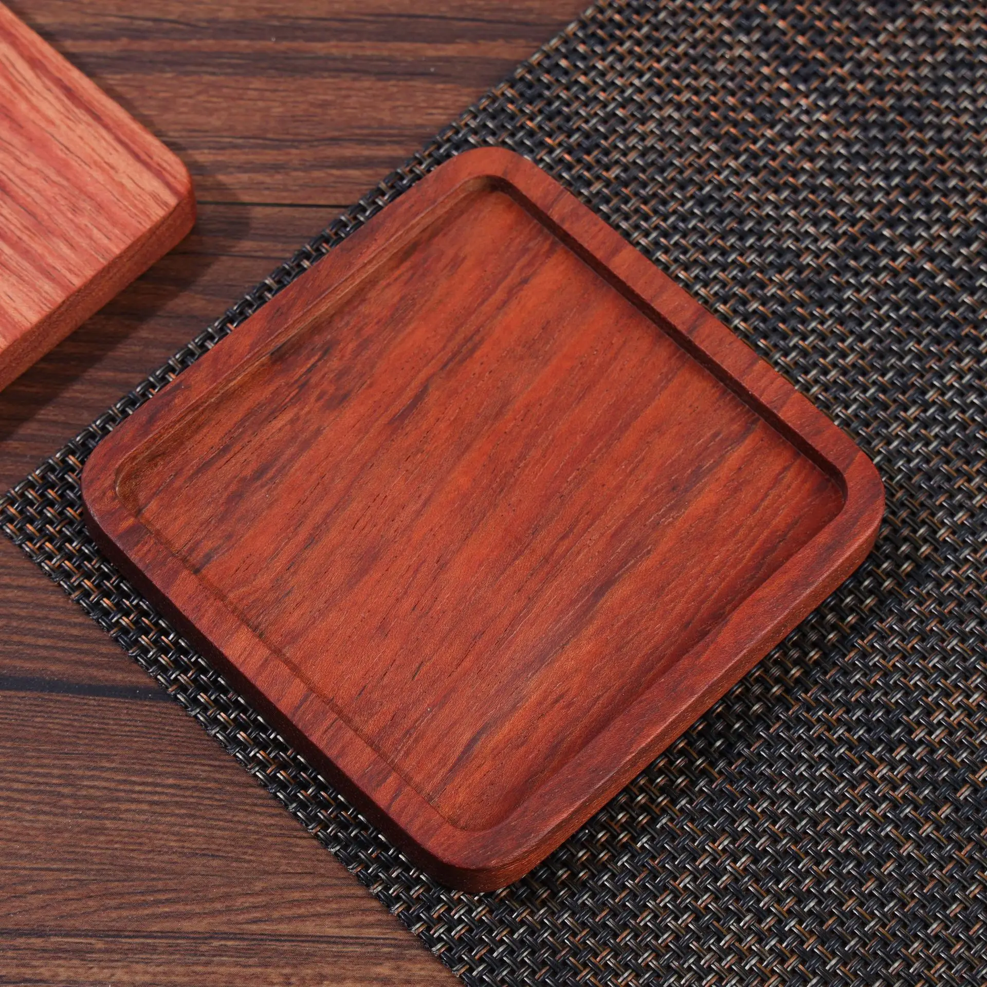 8,8 cm Walnoot Houten Onderzetters voor Glazen en Mokken, Ronde Vierkante Houten Bekeronderzetter Duurzame Thee- en Koffiebekeronderzetter Placemats
