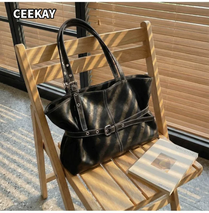 Bolsa Tote Feminina CEEKAY em - Belt Buckle Blank avaliação e preço