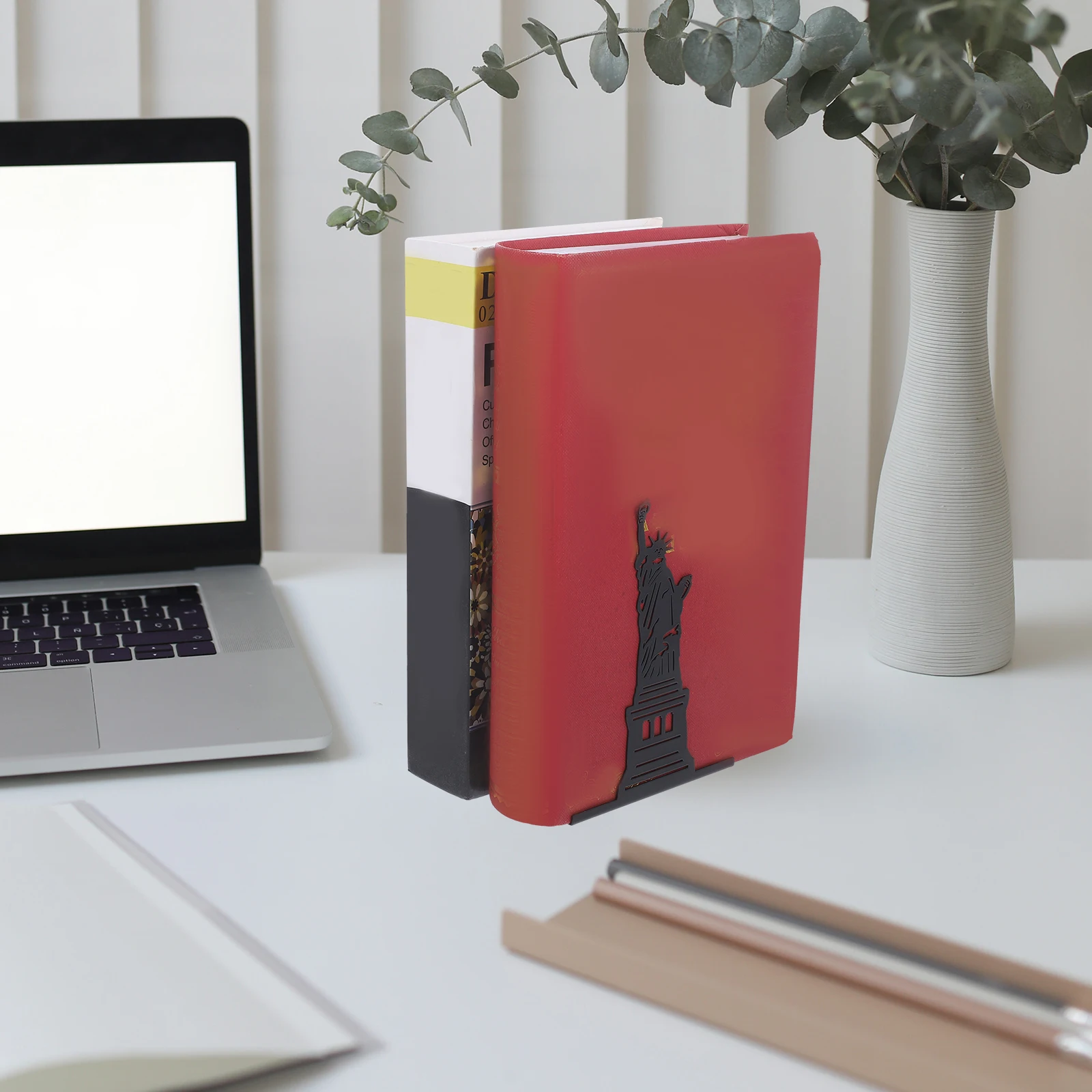 

Black Iron Bookend Decorative Book Holder for Bookshelf Office Home Study Multi Function Book Organizer Heavy Duty