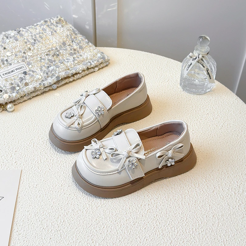 Girls Leather School Mary Jane Shoes 2025 New Autumn Toddler Princess Shoes with Floral Bow Soft Sole Elegant Kids Party Flats