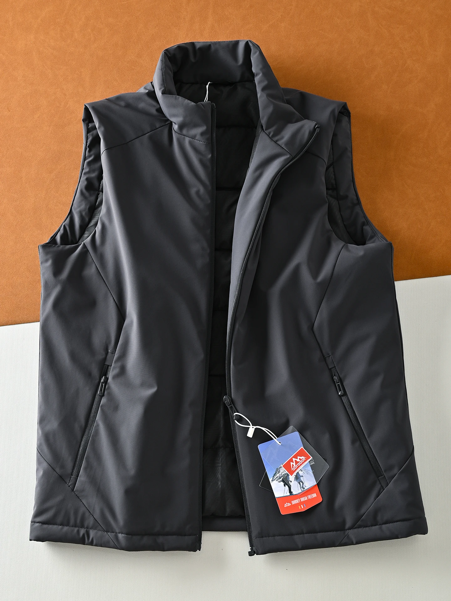 

Men's Outdoor Thiened Cotton Vest Autumn Winter Windproof Waterproof Stand Collar Jaet Faion Urban Sle Casual Scene
