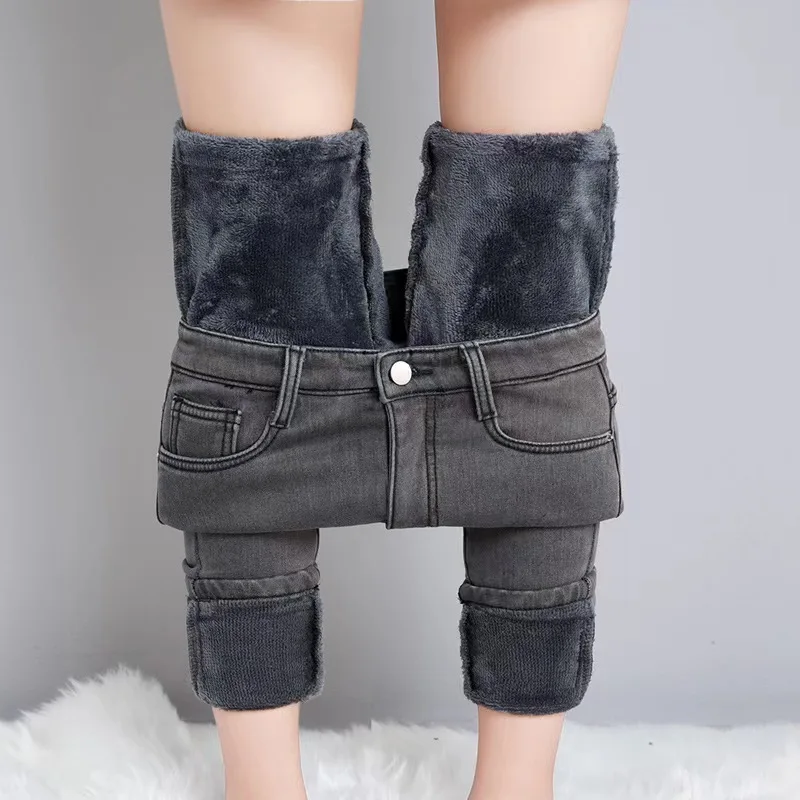 New Women Thermal Jeans Winter Snow Warm Plush Stretch Jeans Lady Skinny Thicken Students Denim Pants Fleece Mom Fur Trousers