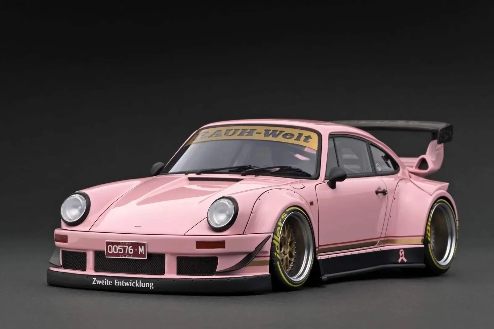 

911 RWB 930 Розовая модель зажигания 1/18, литая смола, ограниченная серия IG3620