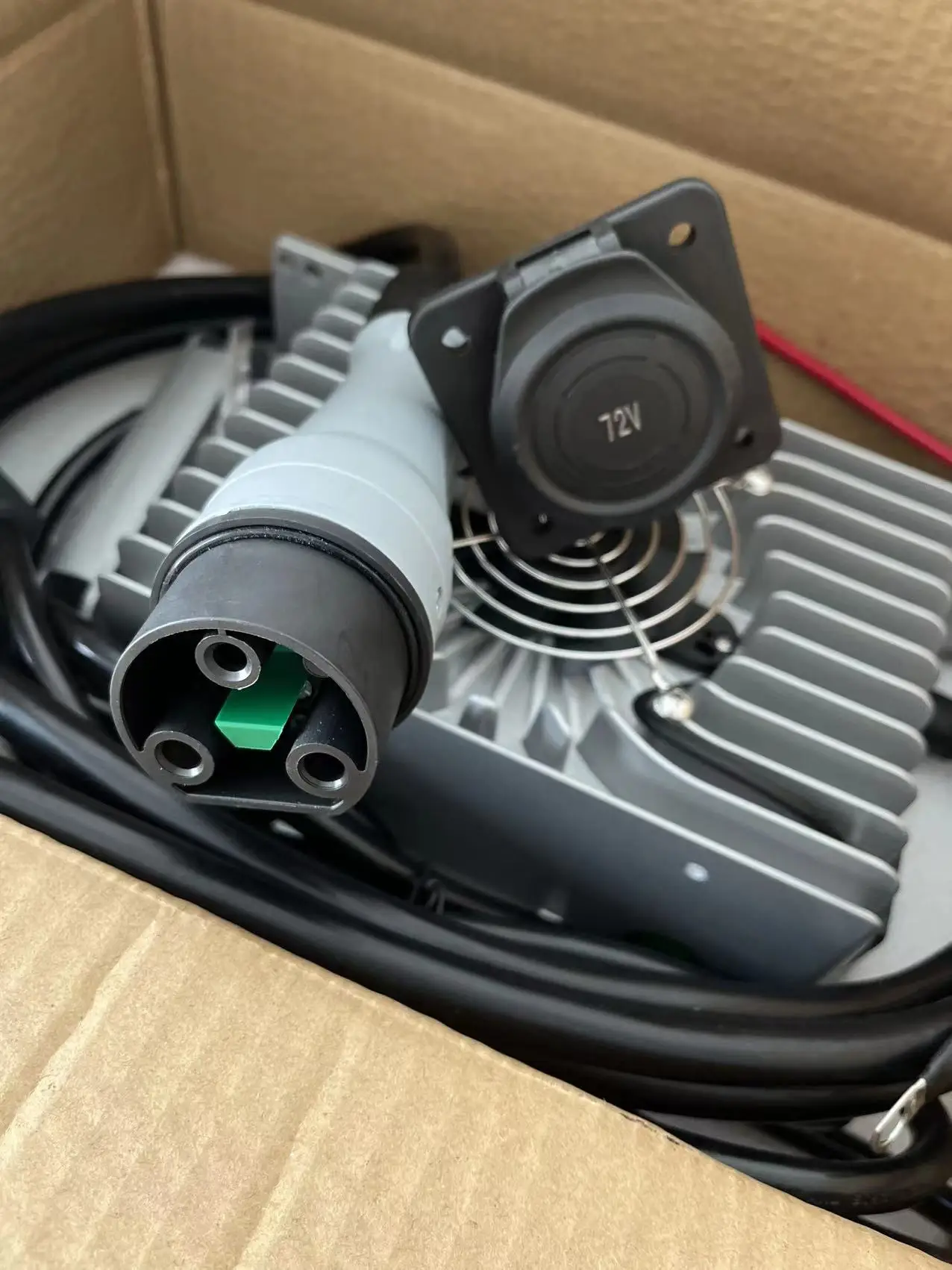 LNLEE مخصص 900 واط 48 فولت نادي سيارة عربة جولف شاحن بطارية 72 فولت 24 فولت ليثيوم أيون و Lifepo4 30A IP65 + مقاوم للماء نوع كهربائي