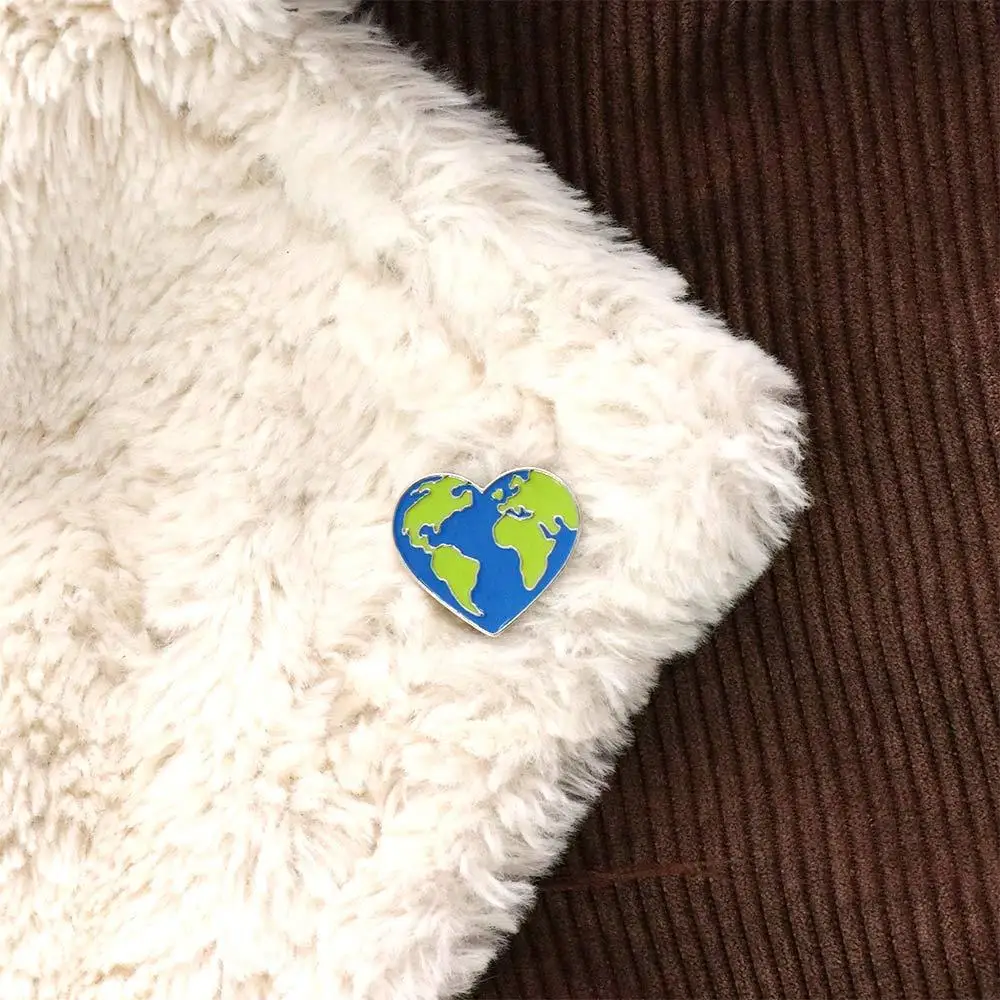 Cartoon Lapel Brooch Lapel Pin Travel Commemorative Heart Earth Brooches Pin Enamel Pin World Map Brooches Green Earth Brooch