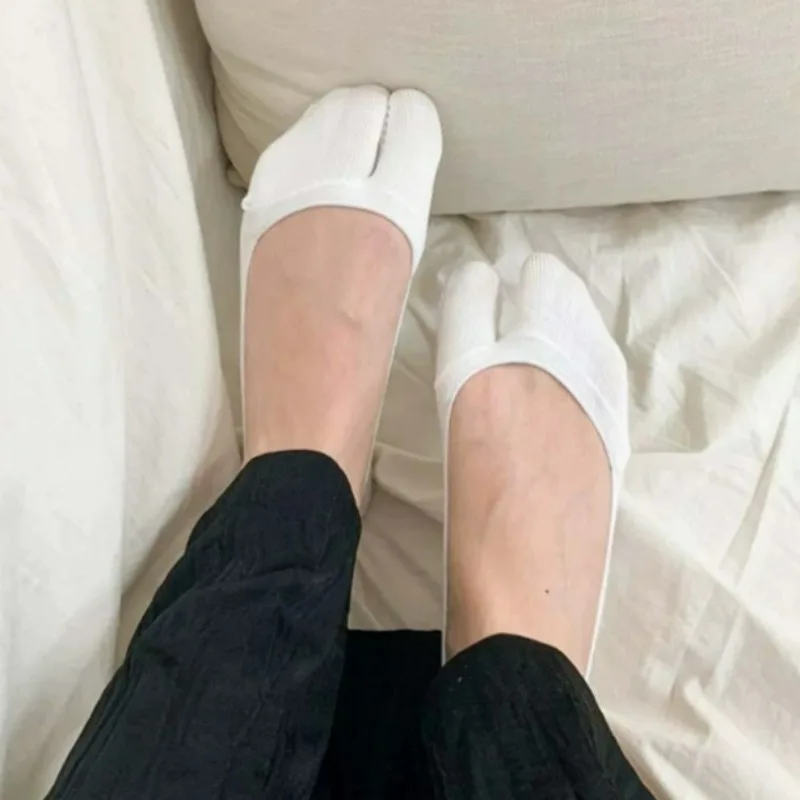 2Pairs Tabi Socks Breathable Two Toe Sock Women Summer Silicone Non-slip Low Cut Sock Japanese Style Thin Cotton Invisible Socks