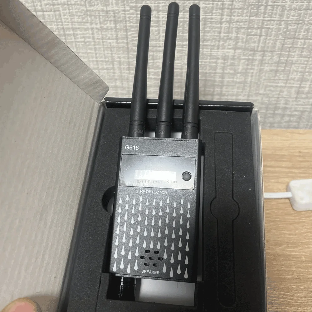 

G318 Anti-Spy Wireless RF Signal Detector IR Camera Eavesdropping Detect Professional GSM Audio Bug Finder GPS Lens Scanner G618