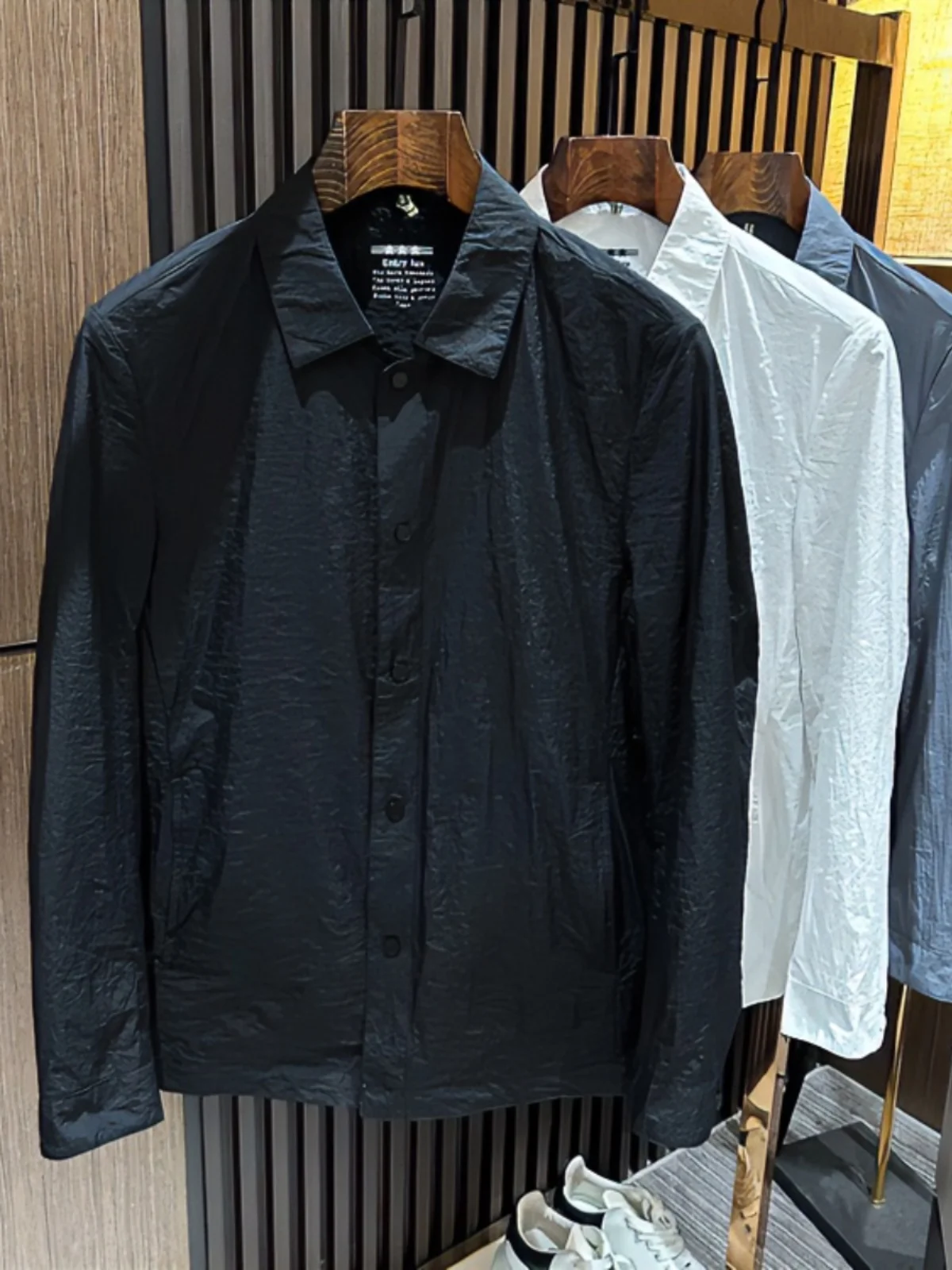 

Classic mat Men's Summer Thin Pure Color Jaet Lightweight Luxury Sunscreen Outerwear Faionable Urban Sle Outdoor