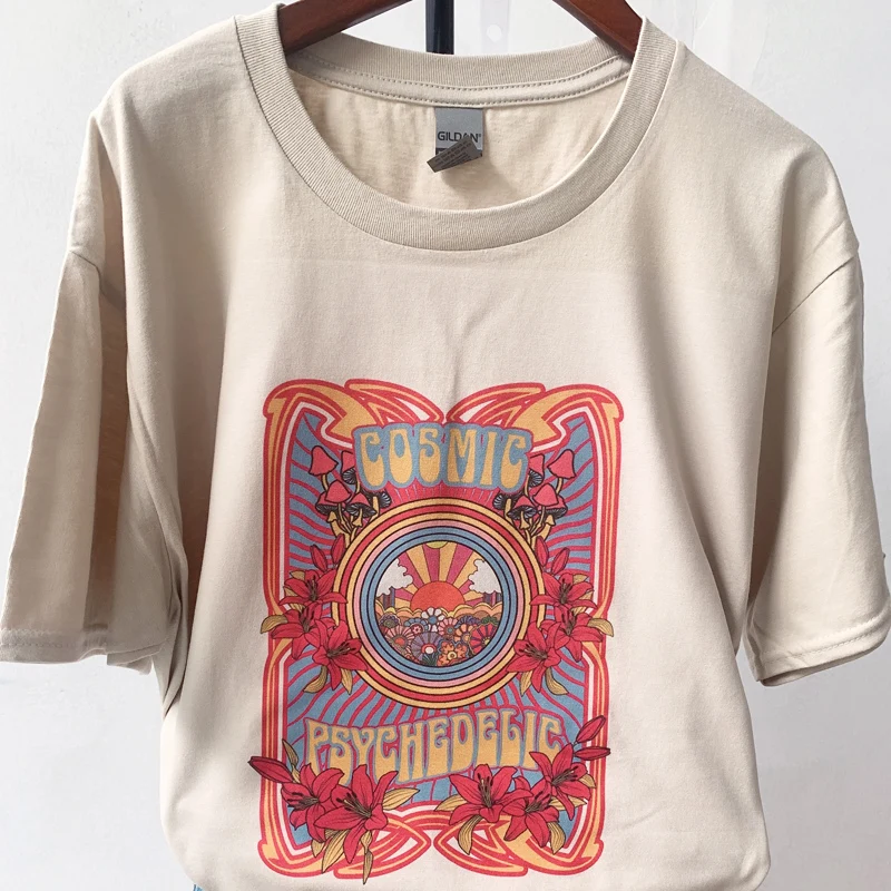 Summer Vintage Aesthetic Woman T-shirts Cosmic Psychedelic 70s Retro T Shirt Floral Print Tshirts Witch Shirt Hippie Clothes