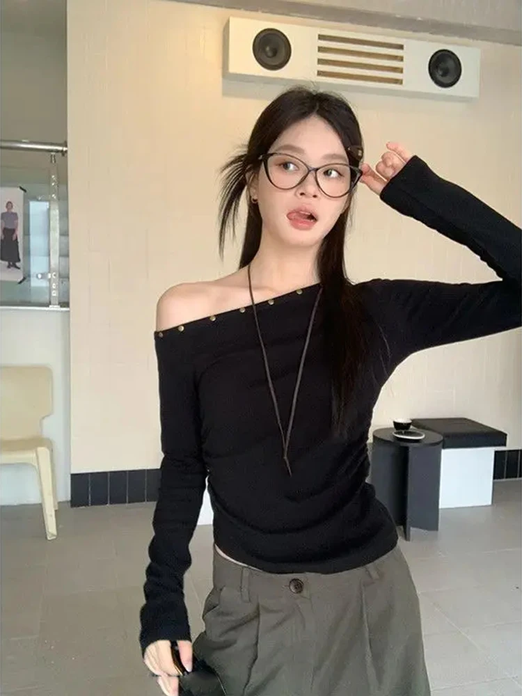 Y2k estética outono vintage rebite tshirts streetwear feminino gola inclinada grunge t harajuku irregular plissado bodycon tshirt