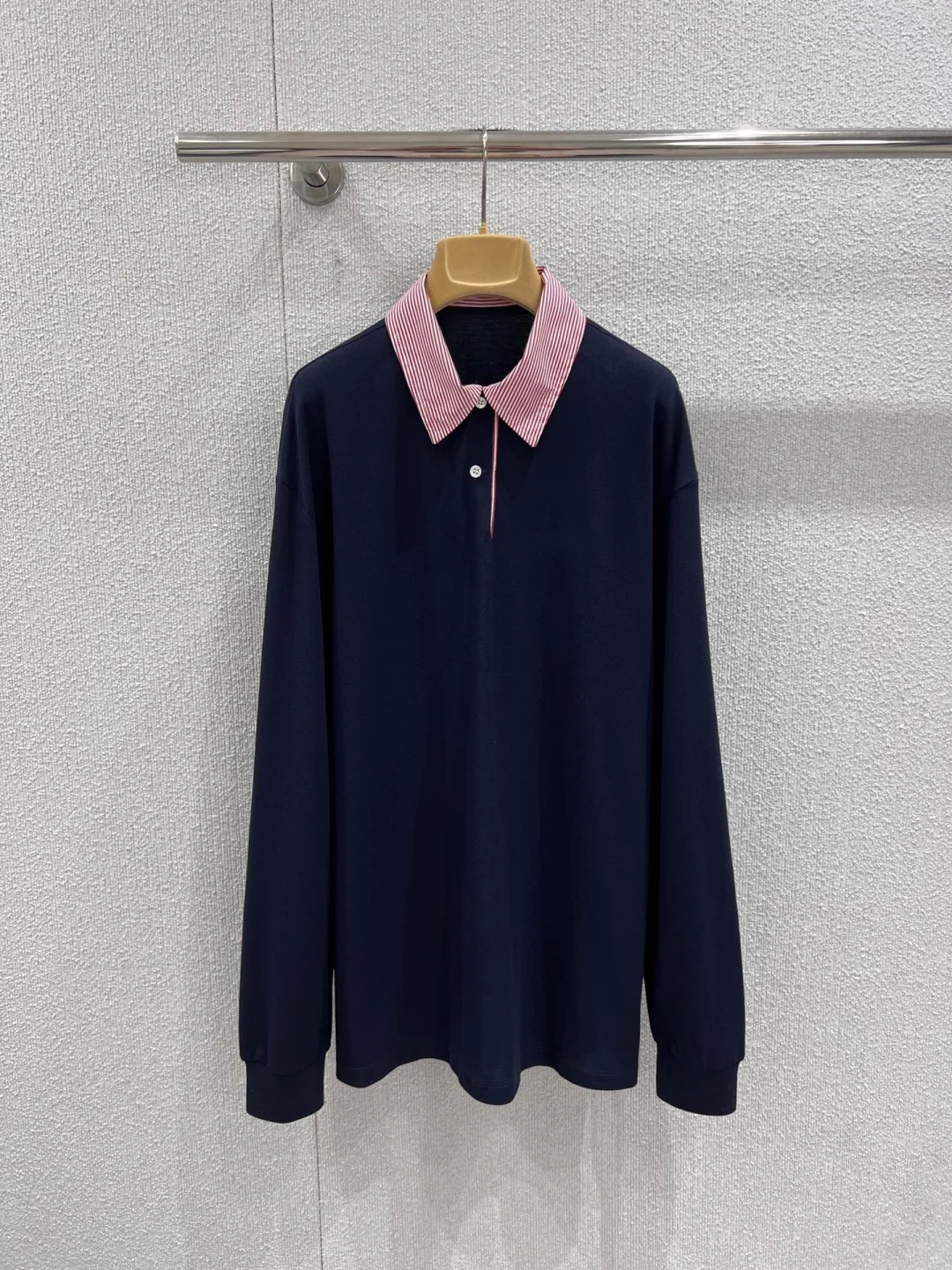 

Style Contrast Collar Long Sleeve Polo Shirt Women's Loose Fit Navy Blue Cotton Top With Red White Striped Lapel