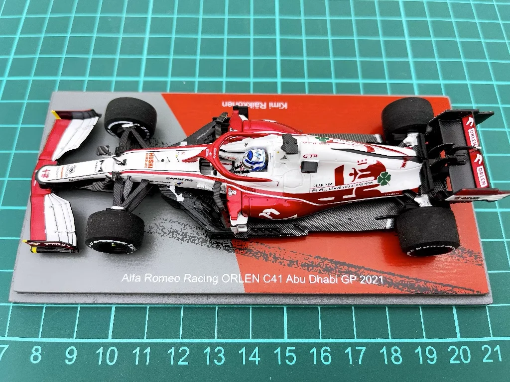 

SPARK 1:43 F1 C412021 Kimi Raikkonen Abu Dhabi Simulation Limited Edition Resin Metal Static Car Model Toy Gift