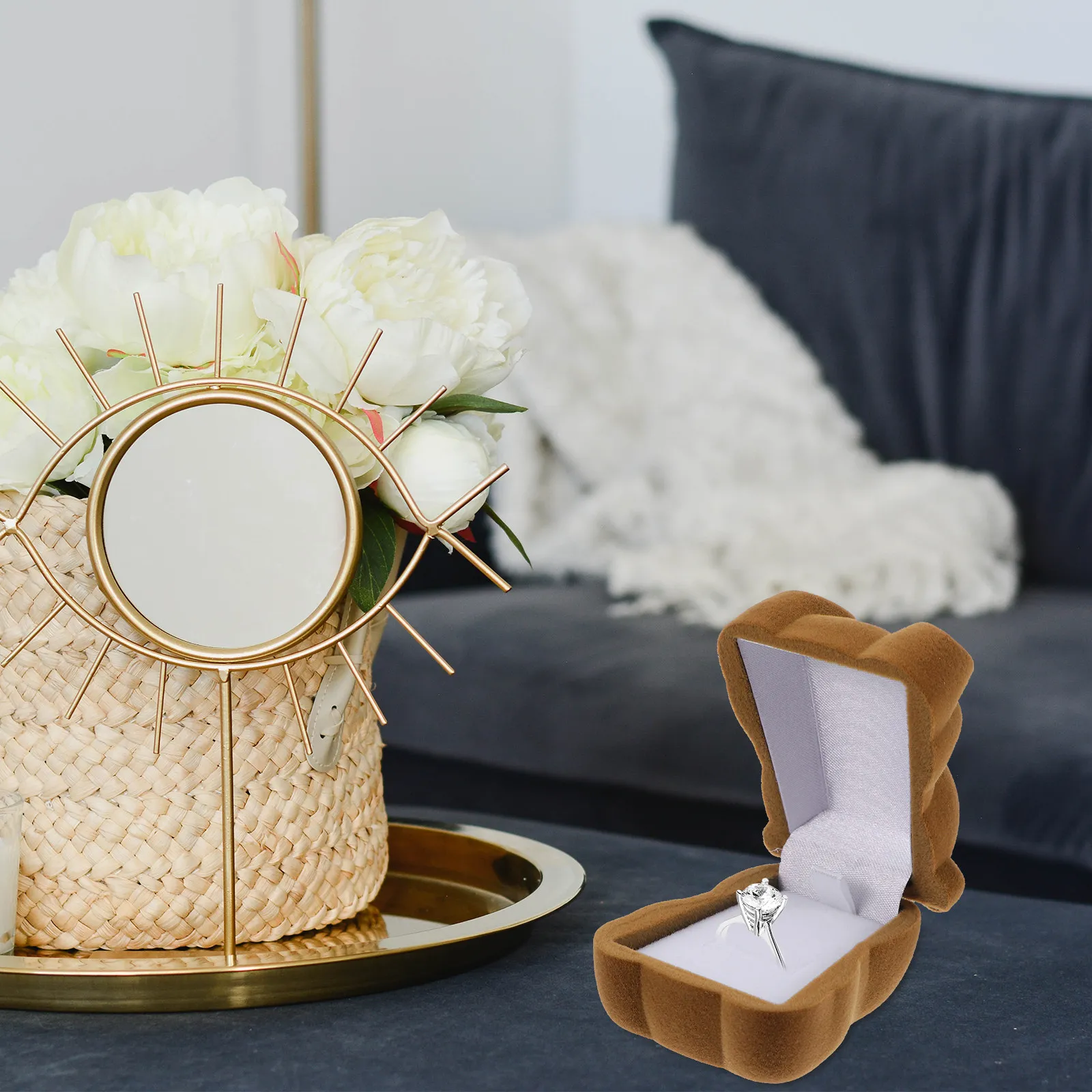 1Pcs Lifelike Bear Ring Box High Quality Jewelry Display Case for Anniversary Birthday Romantic Gift Ring Storage Holder