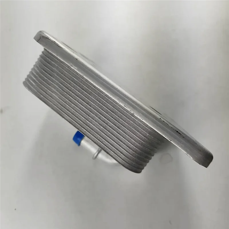 

Engine Oli Cooler For Jeep Cherokee KJ 2006-2007 2.8Crd 68020552AA 6802-0552-AA