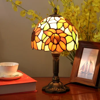 Vintage Tiffany-Style Stained Glass Table Lamp 1