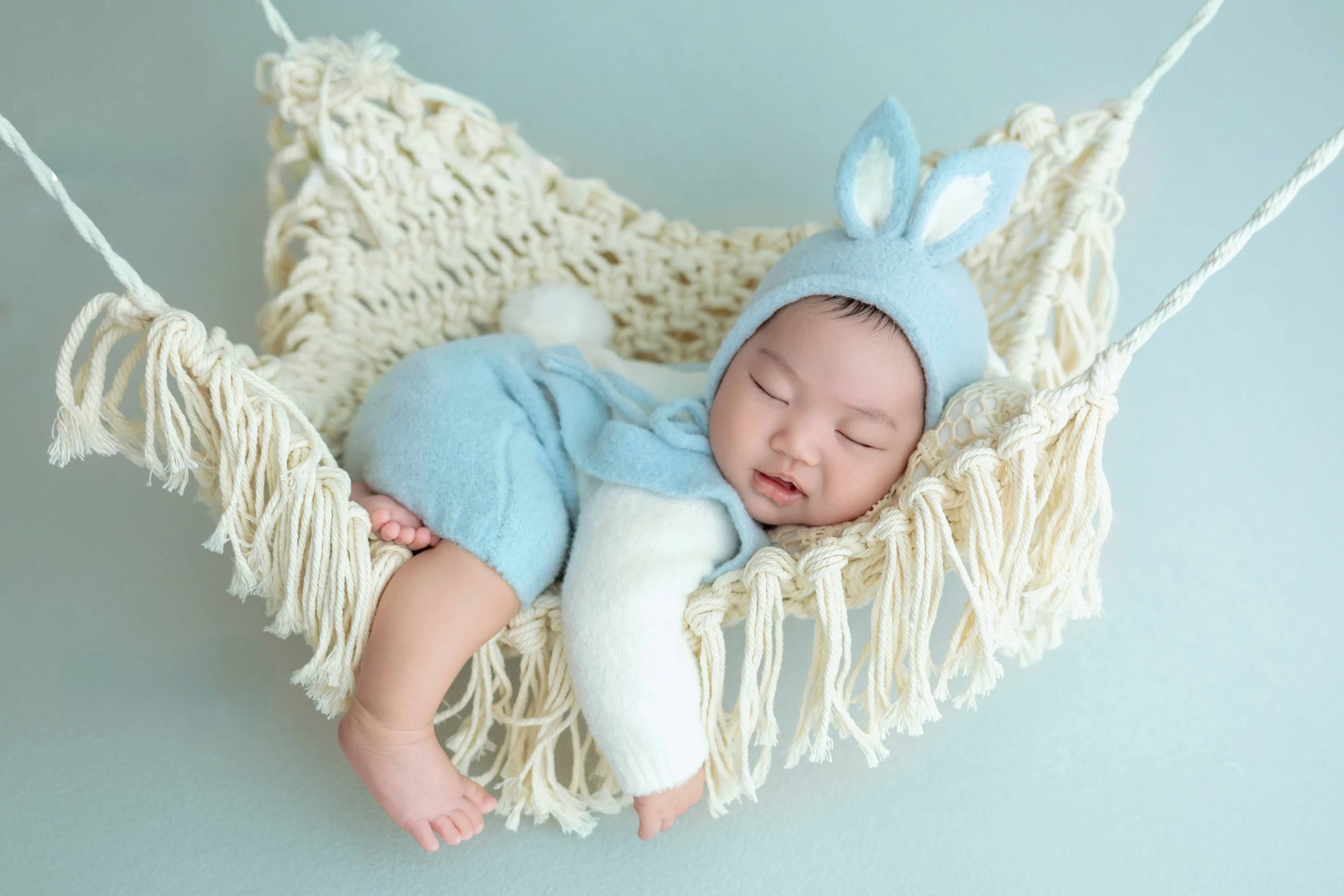 Newborn Baby Photography Props Bunny Outfit Hanging Bed Knitting Hammock Fotografia Photoshoot Studio Shoot  Props