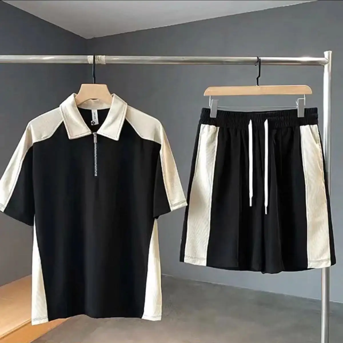 

​Fashionable Men's Polo Shirt with Shorts Set Short Sleeve Breathable Color Block Casual Business Style​