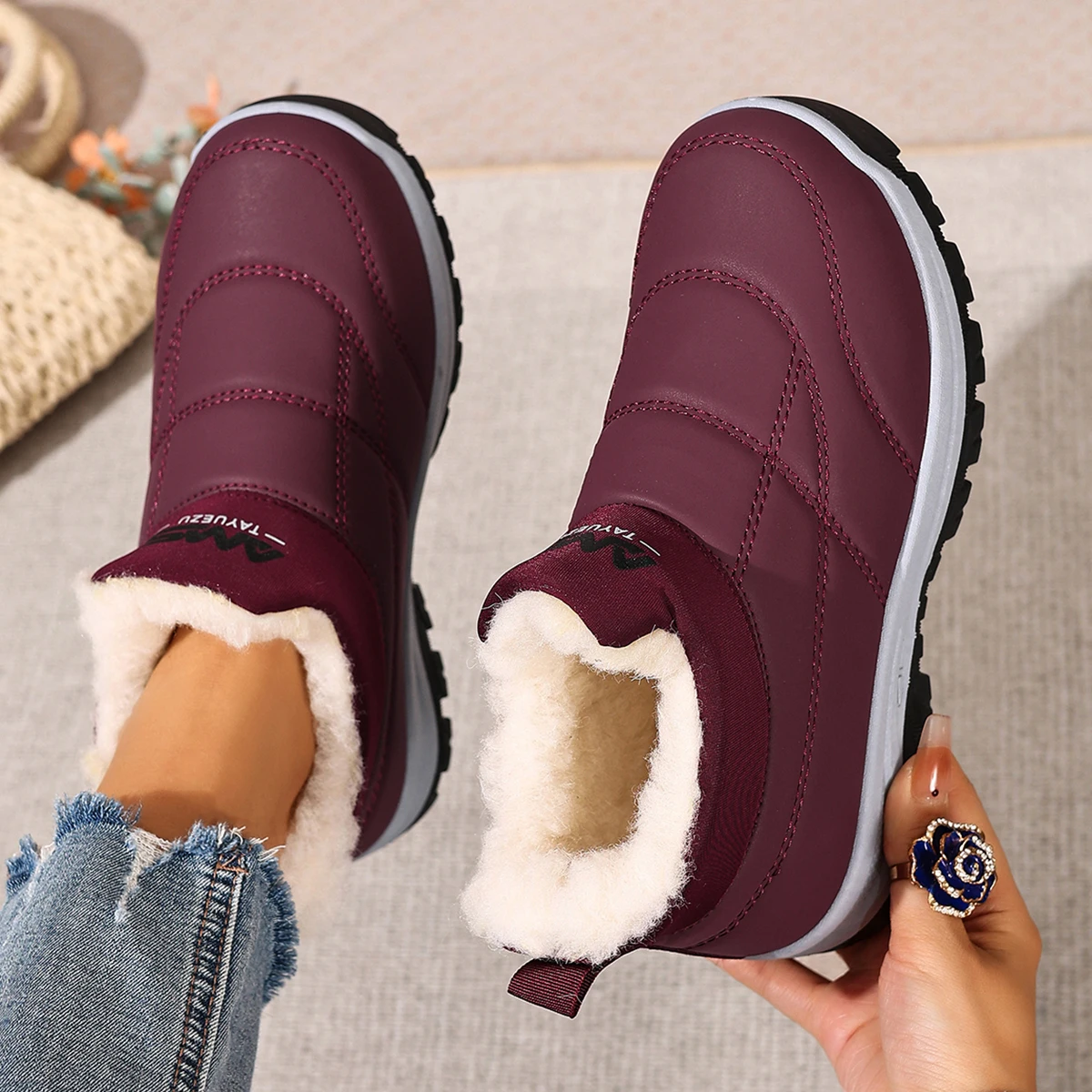 

2025 зимняя новая женская хлопковая обувь, повседневная универсальная противоскользящая и прочная теплая и удобная хлопковая обувь с бесплатной доставкой