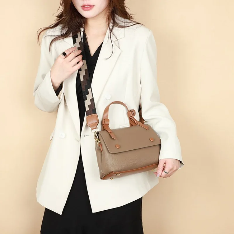 

Знаменитая винтажная сумка через плечо с ремешком-цепочкой, роскошная минималистичная кожаная сумка через плечо для женского отдыха и туризма