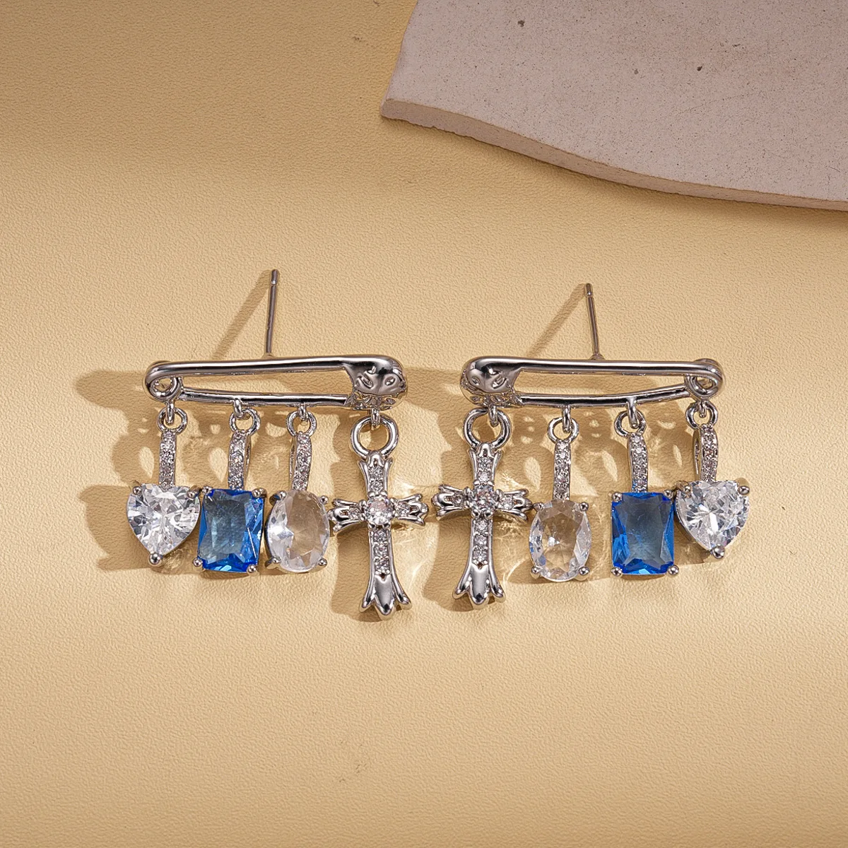 

Vintage Pink Zircon Pin Cross Heart Ear Bone Nail for Women Stainless Steel Korean Style Sweet Piercing Earrings